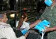 Ucrainenii au golit farmaciile, iar panica stârnită de gripa porcină e amplificată de zvonuri
