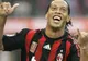Ronaldinho, Huntelaar şi Baptista, nominalizaţi la \"Bidonul de Aur\"