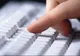 Profilul internautului român: bărbat consumator de ciocolată, mezeluri şi bere 