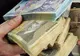 Cheltuielile pentru salariile angajaţilor de la stat vor creşte cu 10% anul viitor