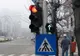 Semafoare alimentate de la bar, oprite de patron. Siguranță rutieră la cârciumă în „Intersecția morții” 