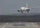 Avion blocat pe un aeroport din Moscova după ce trenul de aterizare s-a afundat în asfaltul topit