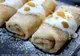 Clătite umplute cu brânză dulce și stafide. Ingredientele de care ai nevoie pentru acest desert delicios
