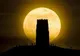SUPER LUNA noiembrie 2016. Fenomen extraordinar. Cea mai mare LUNĂ PLINĂ din ultimii 70 de ani