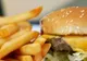 Ce trucuri folosesc restaurantele fast-food pentru a ne face să mâncăm mai mult