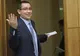 Ponta, despre atitudinea PNL în cazul Năstase: Noi avem mai mult curaj, pe Fenechiu l-am apărat eu