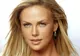 Actriţa Charlize Theron vrea să adopte un al doilea copil