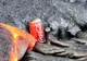 EXPERIMENT ULUITOR al unui fotograf. Ce se întâmplă când o cutie de Coca-Cola este atinsă de lavă?