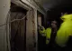 Locatarii unei scări de bloc din Comăneşti, evacuaţi de pompieri după apariţia unor scurgeri de gaze