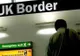 Doar 24 de români au sosit în Marea Britanie după anularea restricţiilor