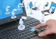 O multinațională care oferă 400 de joburi recrutează direct de pe platformele de socializare
