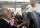 Decizie FĂRĂ PRECEDENT luată de Papa Francisc. Ce vor spune credincioşii
