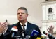 KLAUS IOHANNIS îi răspunde lui Dragnea: Greu la deal cu boii mici