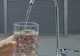 Apa de la robinet - ar trebui să renunţăm de tot la ea? Ce spun specialiştii