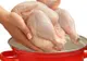 Avertisment ŞOC pentru consumatori: Nu mai spălaţi carnea de pui înainte de preparare!