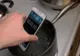 Experiment cu rezultate SURPRINZĂTOARE: Ce se întâmplă  cu un Samsung Galaxy S5 pus la fiert 