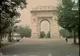 DOCUMENTAR de EXCEPŢIE:România cea suspicioasă şi solemnă e ca o fată vivace, plină de idei din Vest