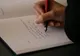 E mai eficient scrisul de mână decât pe un notebook? Ce spun studiile