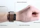 INVENŢIA INCREDIBILĂ care transformă orice ceas obişnuit într-unul SMART