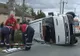 MICROBUZ implicat într-un ACCIDENT CUMPLIT. ZECE persoane au fost rănite