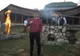 Ţara arde şi baba se piaptănă. În insolvenţă, dar fac grătare şi negociază cu jucători de naţională