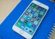 Testele EXTREME prin care un utilizator distruge iPhone 6: Călcat cu tancul, fiert în Cola sau copt!