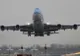 ATERIZARE DE URGENŢĂ, după ce avionul S-A DEZINTEGRAT ÎN AER