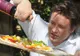 INCREDIBIL! Cum îşi pedepseşte Jamie Oliver copiii
