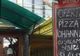Marketing pe "spatele" noului preşedinte: a apărut pizza "Iohannis", cu salam de Sibiu! Cât costă