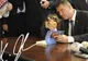 CÂT COSTĂ AUTOGRAFUL lui Klaus Iohannis pe INTERNET