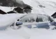 Blocaţi în nămeţi peste 12 ore: 50 de oameni, dintre care 2 copii sub un an
