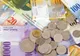 Francul elvețian, la un nivel record. Euro trece pragul de 4,5 lei, dolarul crește semnificativ