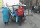 Imagini incredibile în Braşov! Mai mulţi pacienţi, înghesuiţi în portbagajul unei Ambulanţe