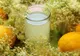 Cum să prepari cel mai bun sirop din flori de soc