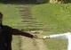 Au vrut să facă o poză lângă un castel. S-au îngrozit când au văzut ce a ieşit