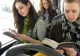 Se întâmplă într-un oraş din România: dacă citeşti în autobuz, nu-ţi mai trebuie bilet!