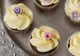 Reţetă brioşe (muffins) cu cremă de unt şi bezea elveţiană