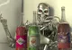 Din ce cârciumă au ieșit? Vezi cum pică roboții ca bețivii și râzi cu poftă!