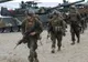 Alertă în SUA: Cinci morţi, în atacuri armate asupra unor obiective militare