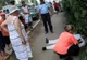 Canicula face victime. Un bărbat s-a prăbuşit pe stradă, la Botoşani
