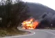 Un autotrailer a luat foc. Circulaţia este întreruptă pe DN2