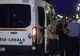 Bătaie cu săbii în faţa unui club de manele şi a sediului IJP în Timişoara. Două victime,rănite grav