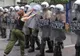 Confruntări între protestatari şi poliţie, în centrul Atenei