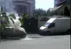 Maşină în flăcări, pe o stradă centrală din Galaţi. Automobilul era pe drum către service
