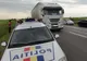 Poliţiştii au tras pe dreapta două TIR-uri. E incredibil ce au descoperit aceştia la control
