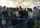 O pasageră s-a prezentat la aeroport cu o sticlă de coniac. Ce a făcut femeia?