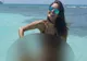 Poza șocantă postată de Andreea Raicu pe Facebook. Ce face la ieșirea din mare. Fanii sunt uluiți