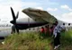 Avionul prăbuşit în Indonezia transporta o mică comoară! Câţi bani s-au găsit la bordul epavei!
