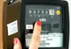 Credea că are panoul electric defect. Ce a găsit acolo îi va da coşmaruri toată viaţa