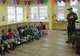 Imagini şocante! Iată cu ce se joacă la grădiniţă copiii ruşi
